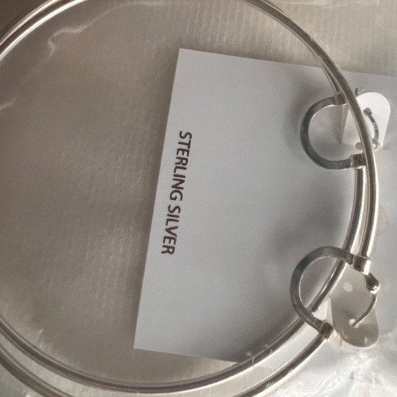BRAND NEW - STERLING SILVER HOOP EARRINGS - Picture 4 of 4